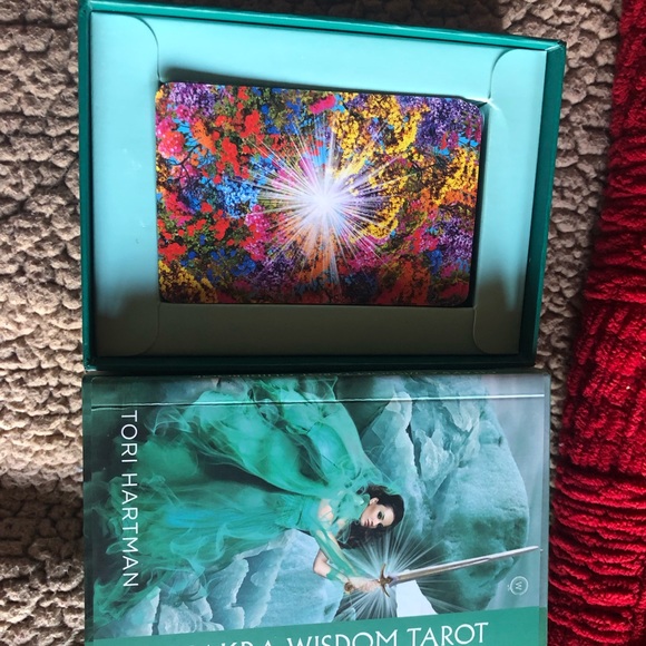 Tori Hartman Chakra Tarot Deck - Picture 3 of 3